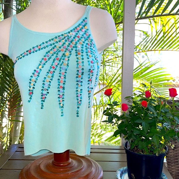 Pretty bead and sequins Tank - Picture 1 of 3